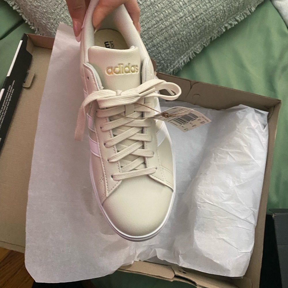 Adidas Women's Cream Sneakers